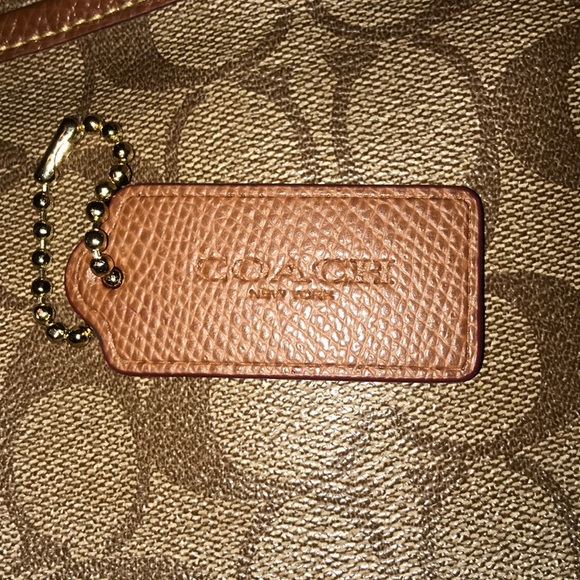 Coach Purse - Picture 7 of 8